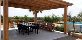 Cozy Chalet in L'Aldea with 120 m² garden